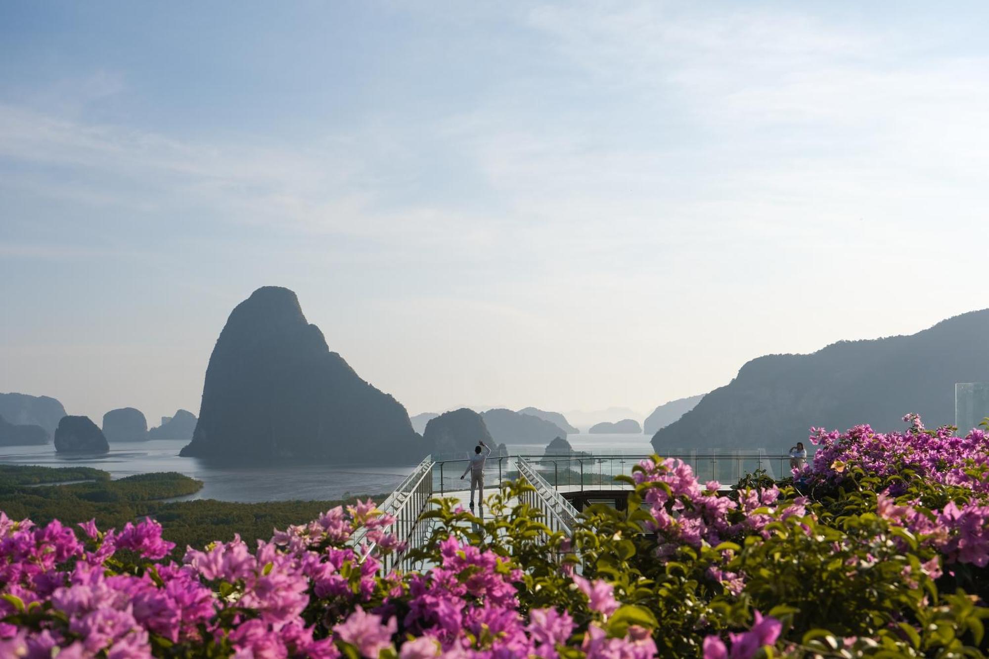 Beyond Skywalk Nangshi Hotel Takua Thung Exterior photo