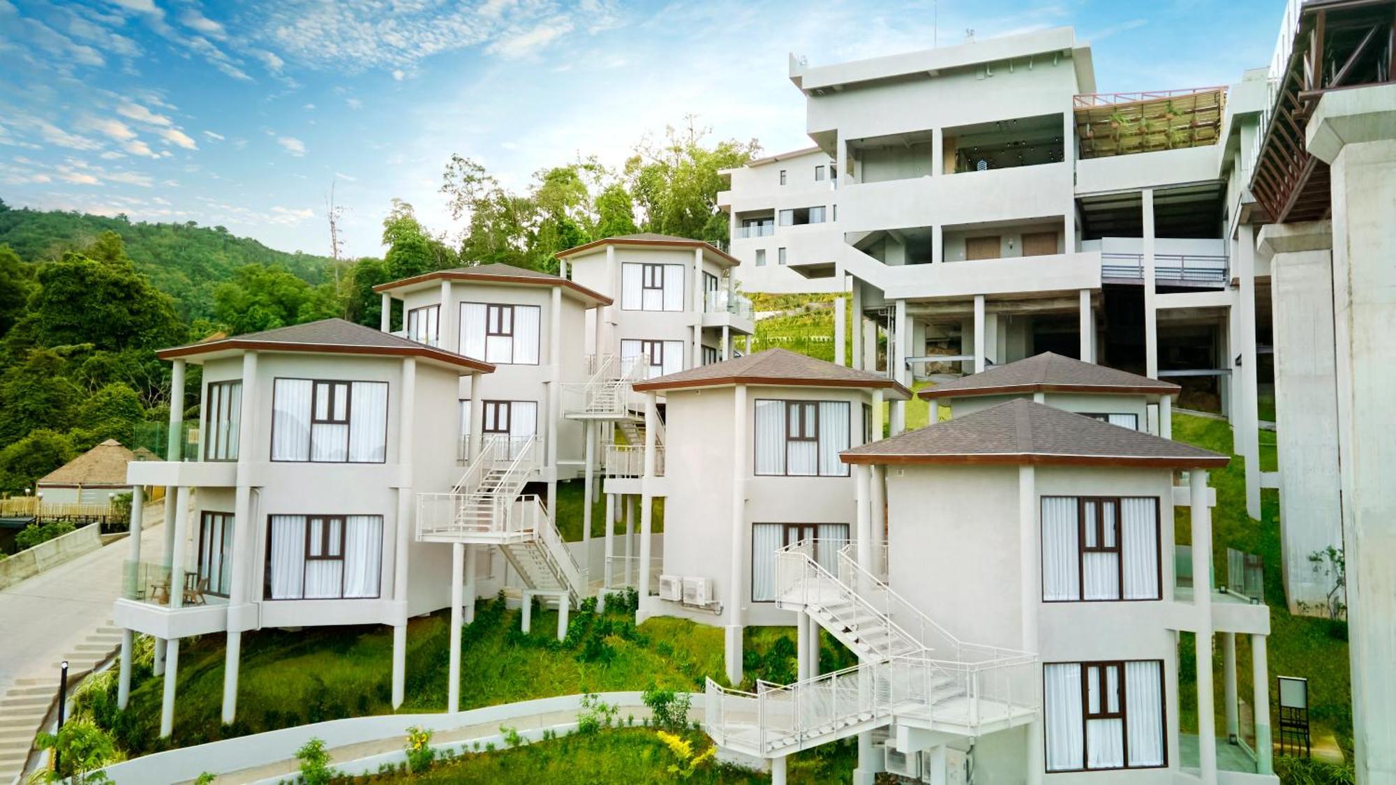 Beyond Skywalk Nangshi Hotel Takua Thung Exterior photo